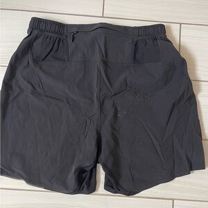 Lululemon 6” shorts